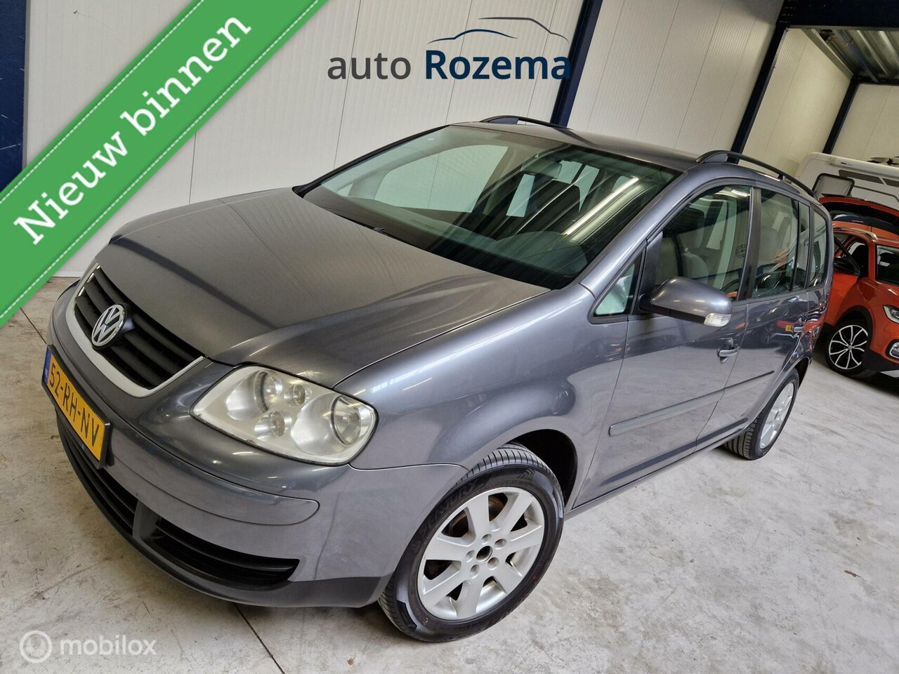 Volkswagen Touran - 1.6-16V FSI Athene Airco Navi Haak - AutoWereld.nl