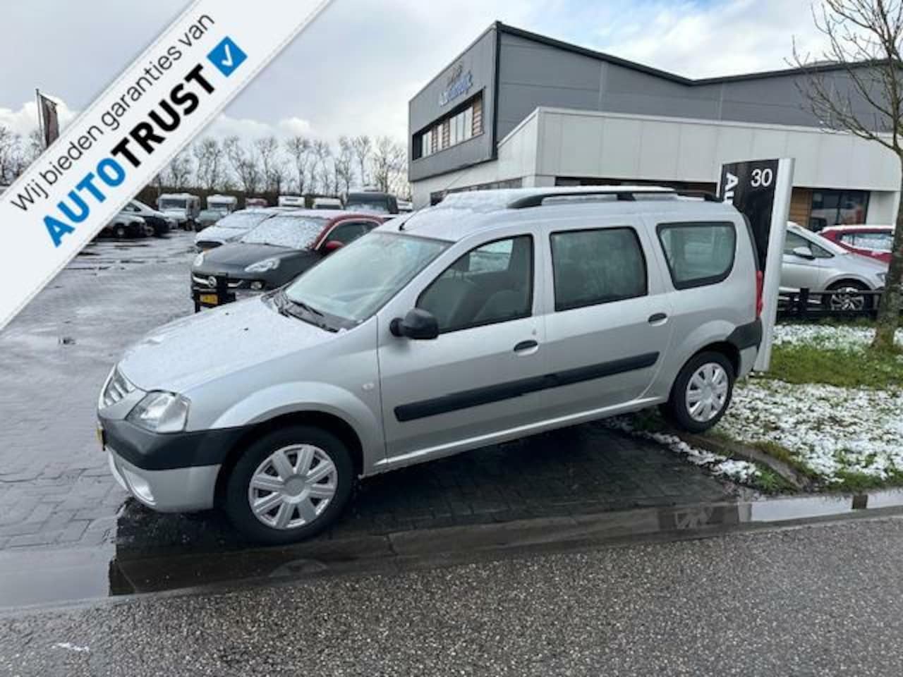 Dacia Logan MCV - 1.4 Lauréate Airco RUIMTEWONDER - AutoWereld.nl