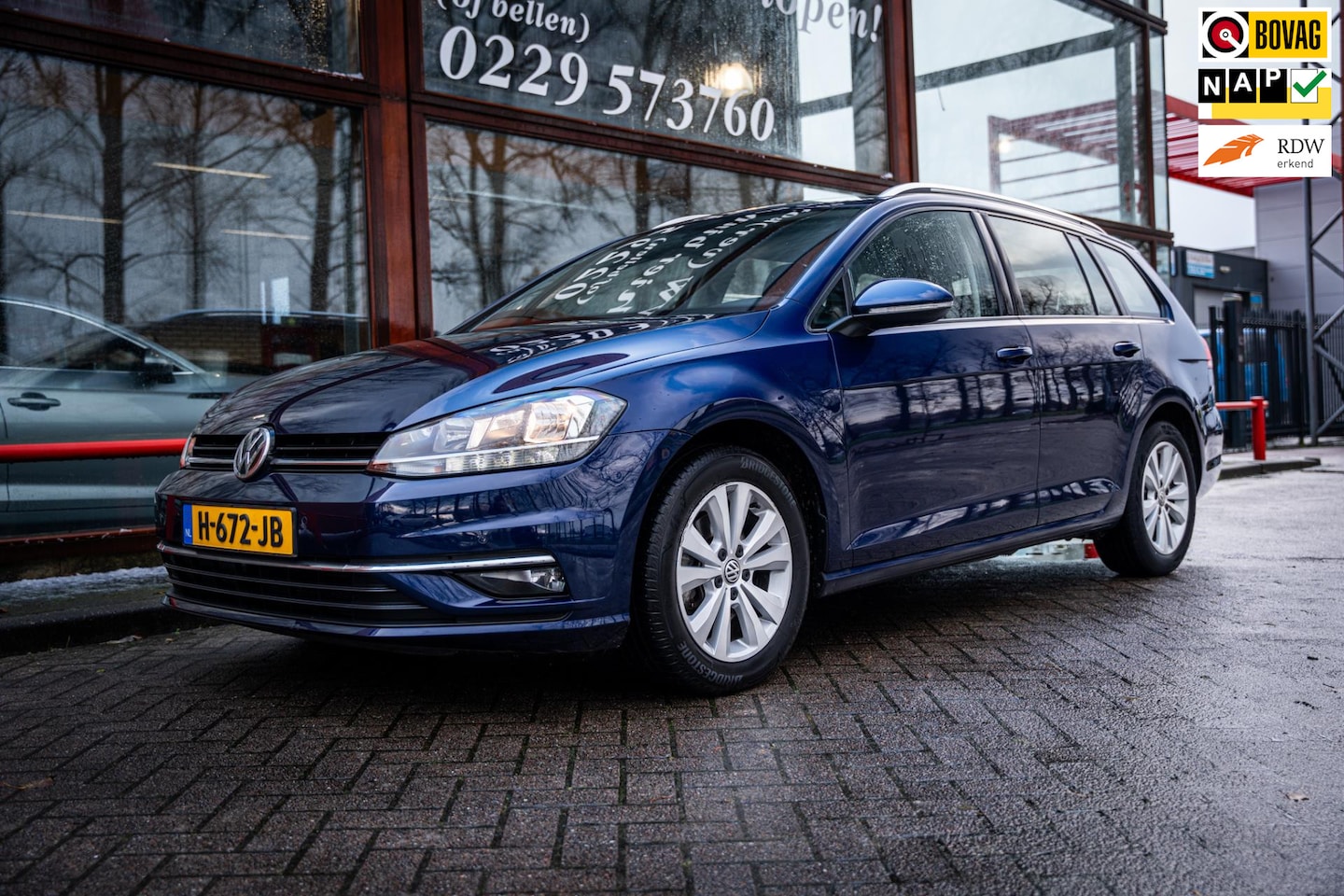 Volkswagen Golf Variant - 1.0 TSI 116pk Business | Adaptieve cruise control | Navigatie | App-Connect | Parkeer hulp - AutoWereld.nl