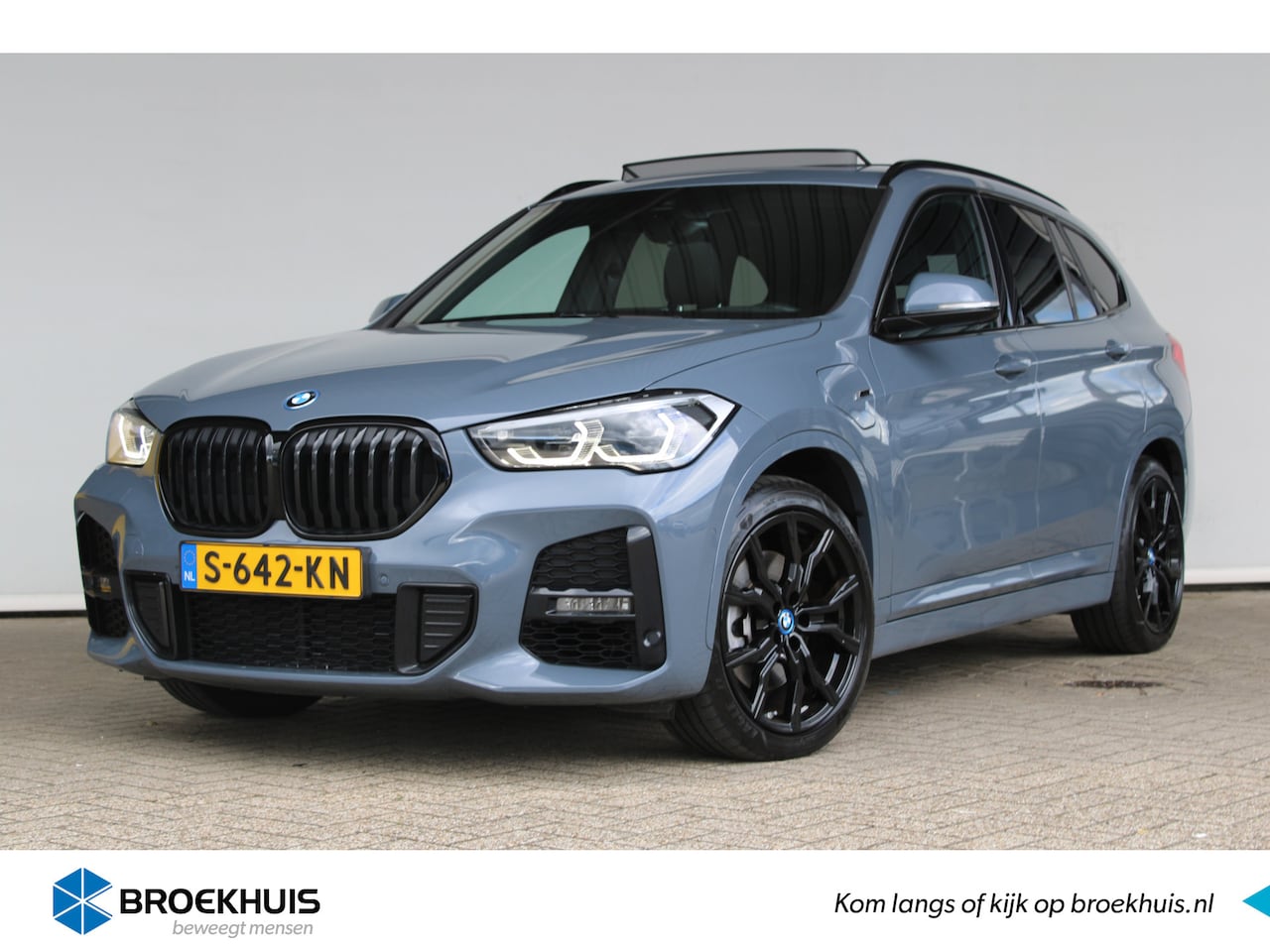 BMW X1 - xDrive25e eDrive Edition M-SPORT/PANORAMA/KEYLESS/NAVI/19INCH/SHADOWLINE/SPORTSTOELEN/LED/ - AutoWereld.nl