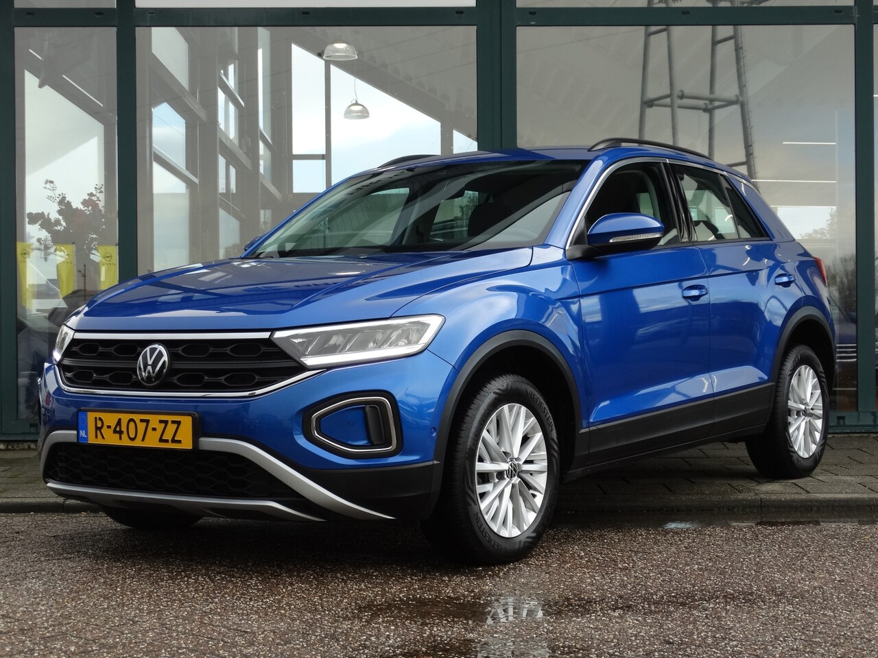 Volkswagen T-Roc - 1.0 TSI 110PK Life | Apple Carplay/Android Auto | Cruise Control | Airco | - AutoWereld.nl