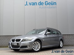 BMW 3-serie Touring - 318i Executive | Panorama | Xenon | Trekhaak | Automaat | APK &OH Nieuw