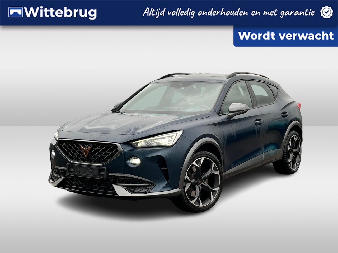 CUPRA Formentor - 1.4 e-Hybrid 245pk DSG VZ Copper Edition / Panoramadak / Supersport Stuur / Blauw Leer / L - AutoWereld.nl