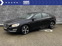 Volvo S60 - 1.6 T3 Kinetic | Adaptieve Cruise Control | Trekhaak | All season banden | Climate control