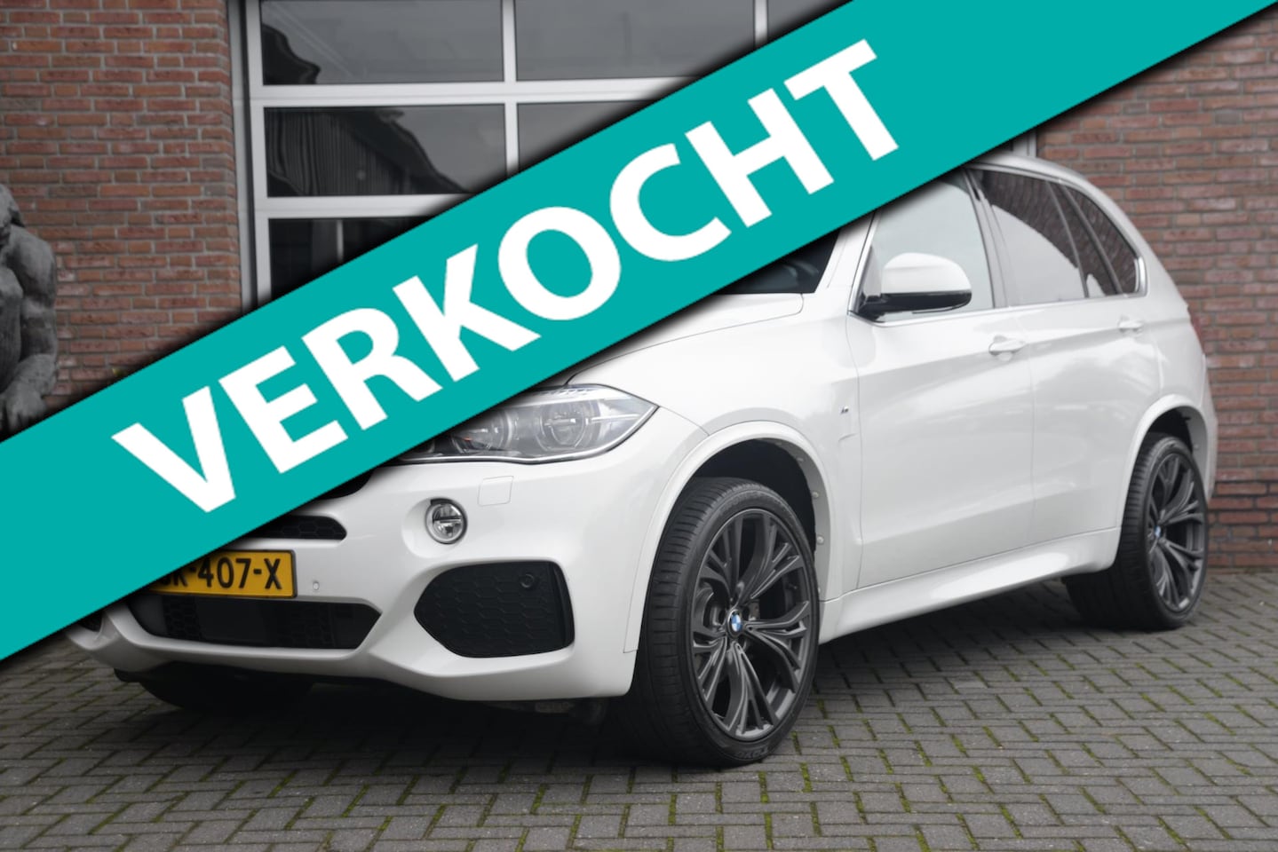 BMW X5 - XDrive30d High Executive | M-Pakket | Pano | Softclose | Trekhaak | Orig. NL | - AutoWereld.nl