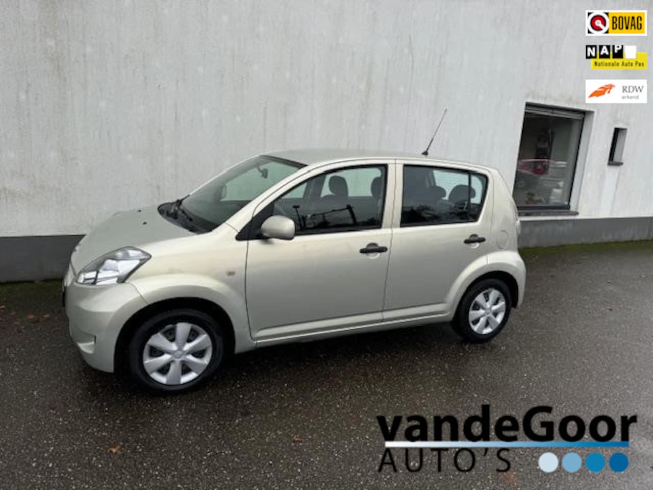 Daihatsu Sirion 2 - 1.0-12V Trend 1.0-12V Trend, '09, 157000 km, 5-drs, apk tot mei '25 ! - AutoWereld.nl