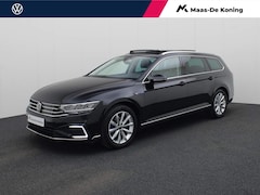 Volkswagen Passat Variant - 1.4 TSIe PHEV 160kW/218PK GTE DSG · Panoramadak · Parkeerensoren + rondom zichtcamera · St