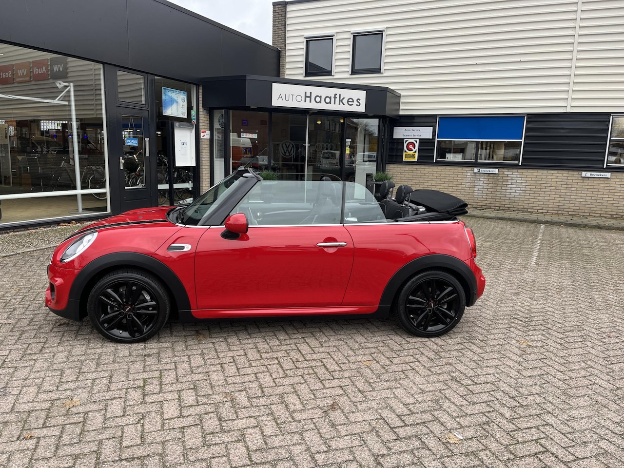 MINI Cabrio - Mini 1.5 One Pepper Business Elektrisch dak, navigatie, complete uitvoering, geen beschadi - AutoWereld.nl