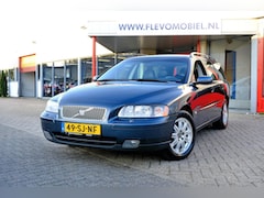 Volvo V70 - 2.4 170pk Edition II Leder|Clima|LMV