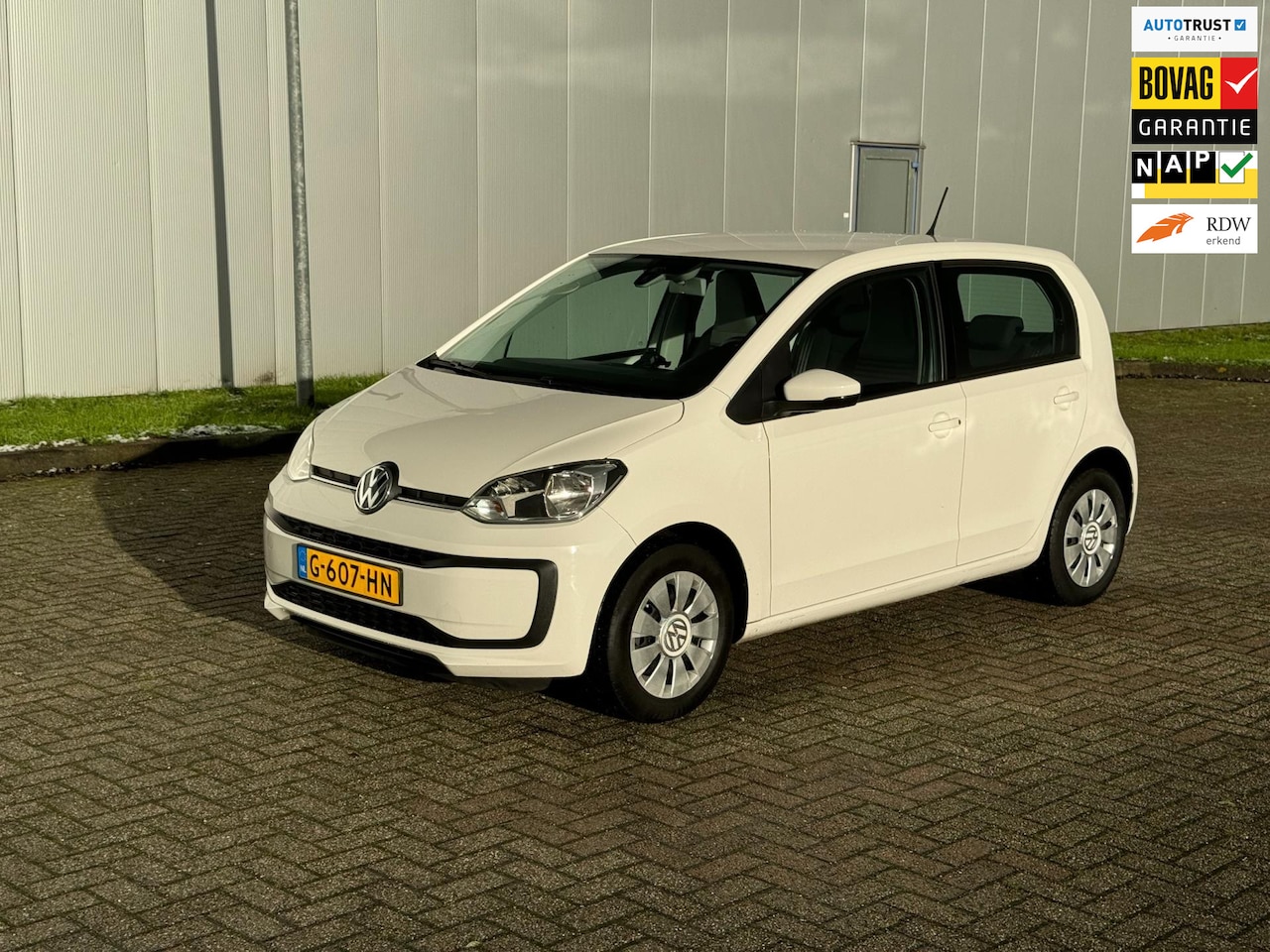 Volkswagen Up! - 1.0 BMT move up! 1.0 BMT move up! , airco , Executive - AutoWereld.nl