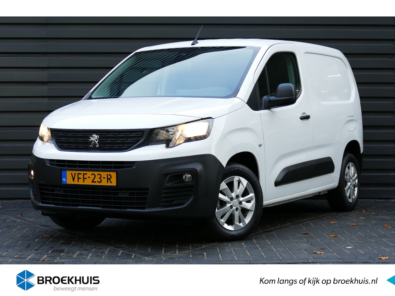 Peugeot Partner - 1.6 BLUEHDI 100PK L1H1 ASPHALT / NAVI / AIRCO / PDC / 16"LMV / CAMERA / BLUETOOTH / CRUISE - AutoWereld.nl