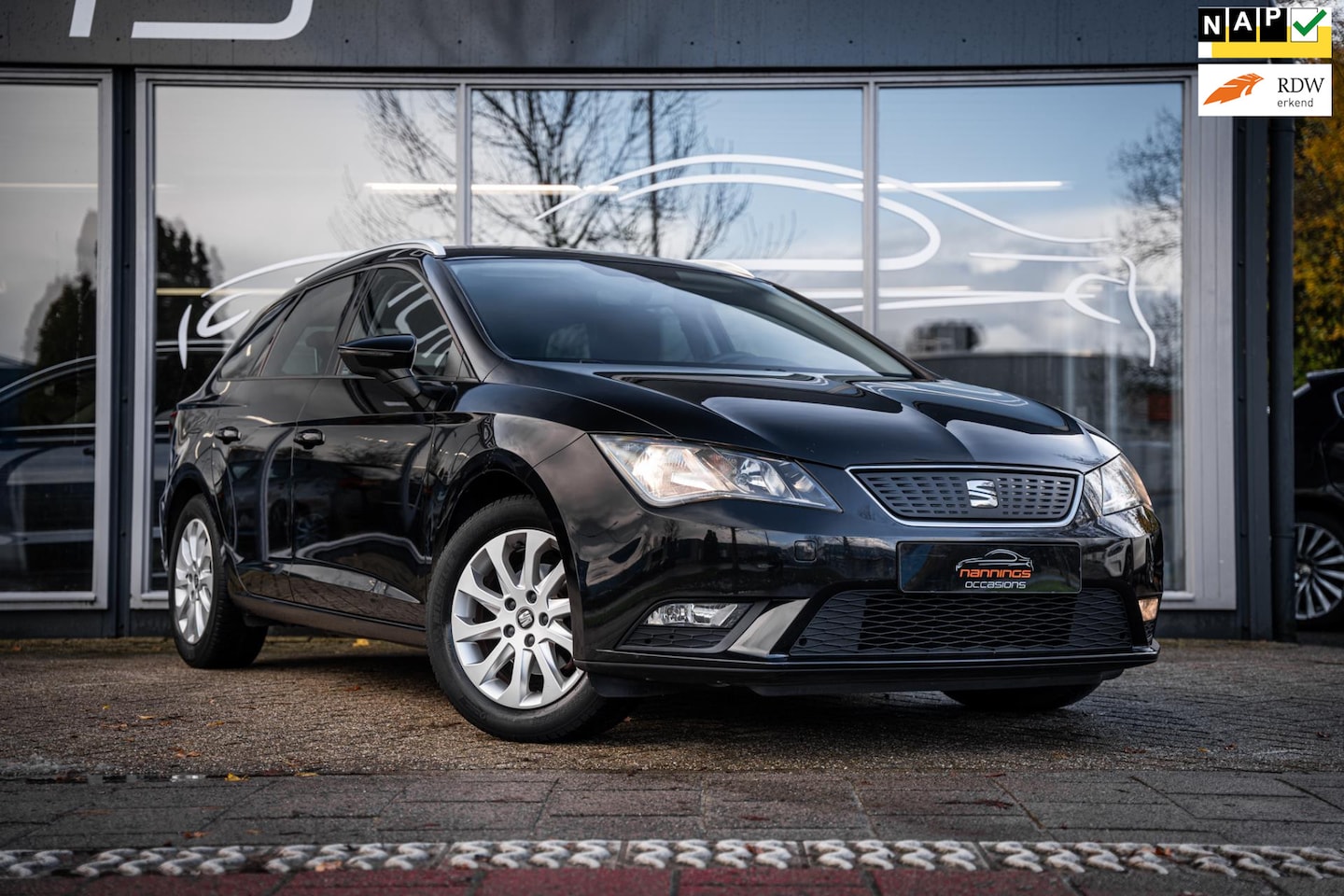 Seat Leon ST - 1.0 EcoTSI Style Connect|Navi|Climate|Isofix|Lichtmetaal|Bluetooth audio - AutoWereld.nl