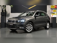 Volkswagen Tiguan - 1.5 TSI Highline AUTOMAAT-ACC-CAMERA-CLIMA-FULL LED-HEADUP-NAVIGATIE-PANORAMA-PDC-STOELVER