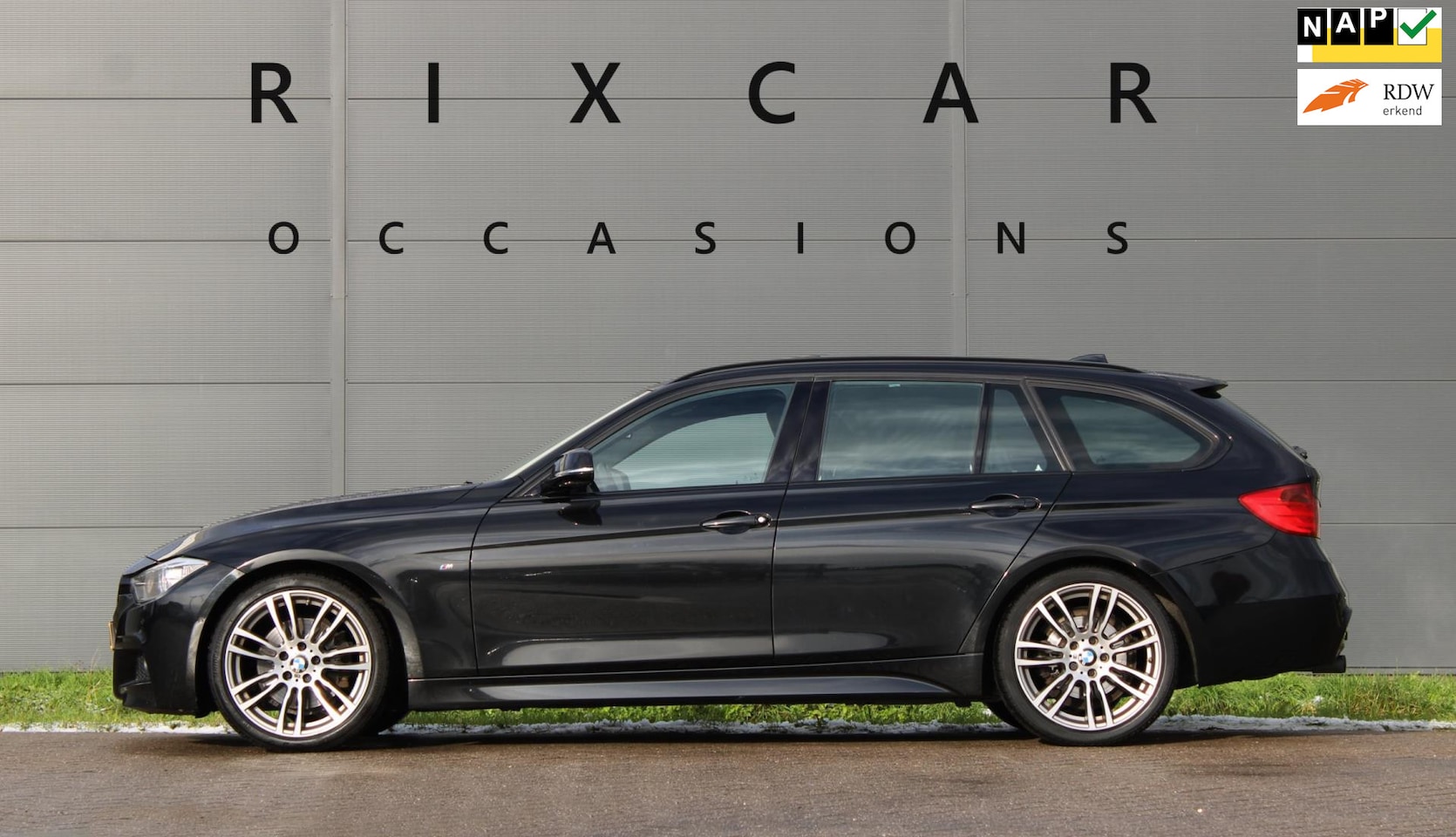 BMW 3-serie Touring - 328i M Sport Edition High Executive Performance FullOption - AutoWereld.nl