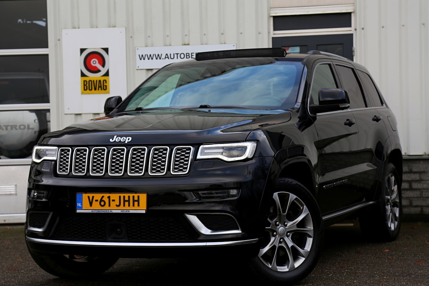 Jeep Grand Cherokee - 3.0 CRD Summit*Grijs kenteken*Perfect Onderh.*Luchtvering/ACC/Pano/Stoelverw./Stuurverw./S - AutoWereld.nl