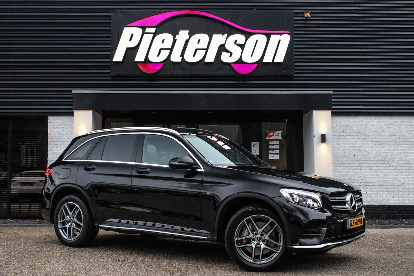 Mercedes-Benz GLC-klasse - 350e 4MATIC AMG NAP PANO CAMERA XENON - AutoWereld.nl