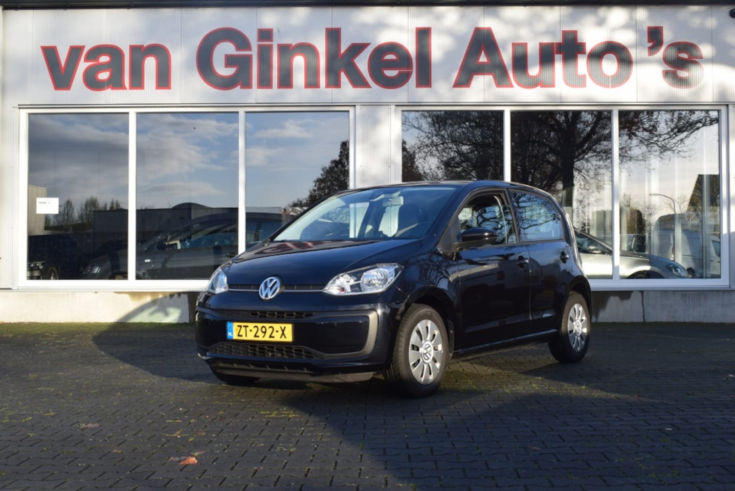 Volkswagen Up! - 1.0 BMT move up! | Airco | 5-Deurs | DAB | NAP - AutoWereld.nl