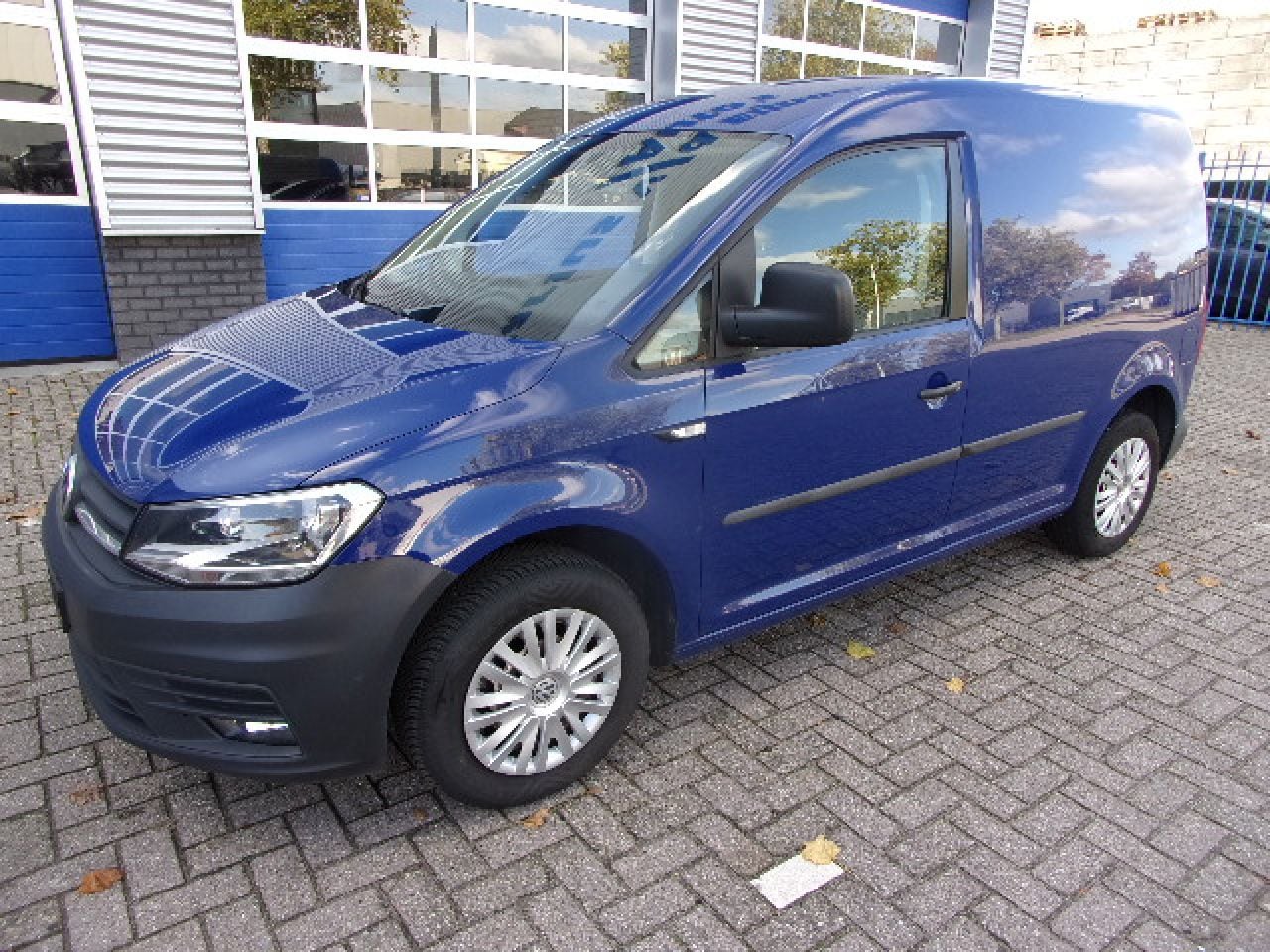 Volkswagen Caddy - 2.0 TDI AUTOMAAT COMFORTLINE - AutoWereld.nl