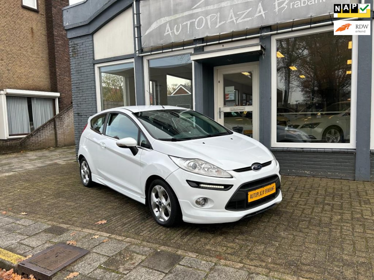 Ford Fiesta - 1.25 / ST- LINE / CLIMAT / LED / AUX - AutoWereld.nl