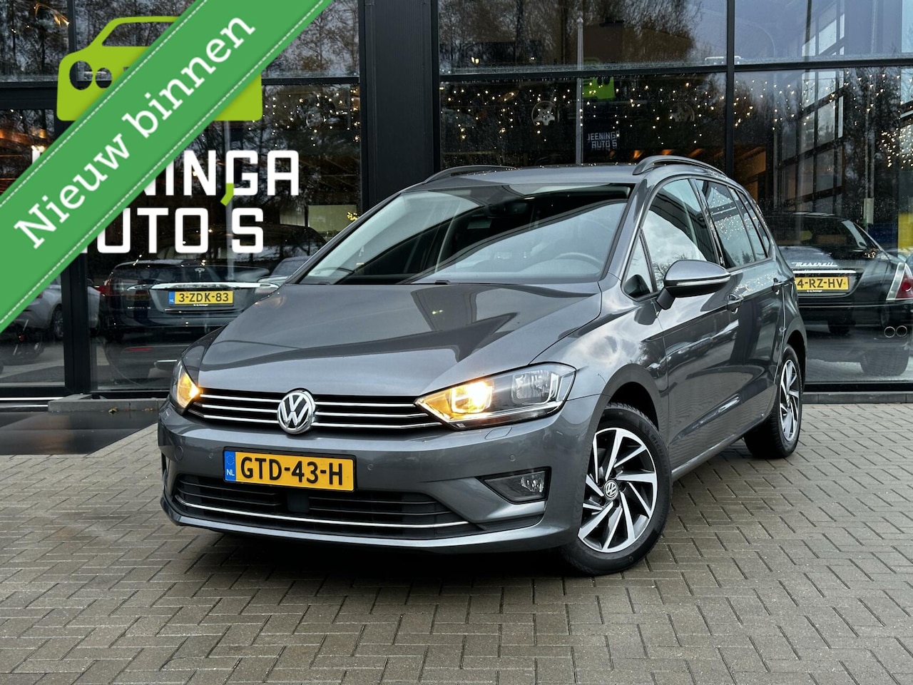 Volkswagen Golf Sportsvan - 1.4 TSI Highline Business | Navi | PDC v+a - AutoWereld.nl