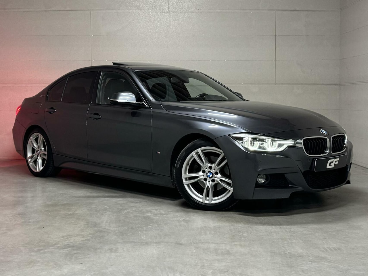 BMW 3-serie - 330e M-Sport Pano Leer Navi Cruise PDC NAP - AutoWereld.nl