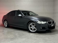 BMW 3-serie - 330e M-Sport Pano Leer Navi Cruise PDC NAP