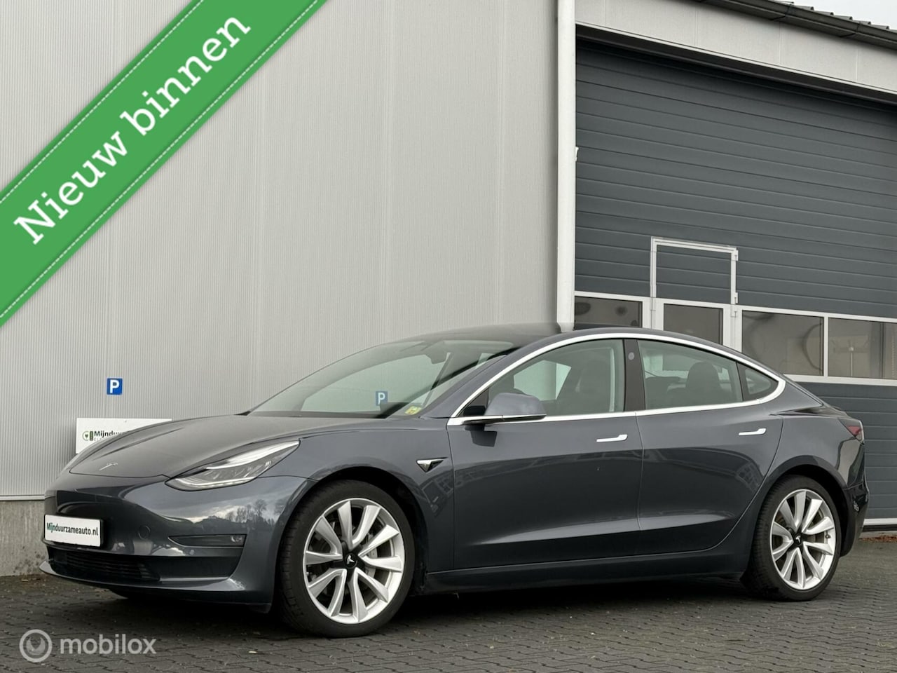 Tesla Model 3 - Long Range RWD Long Range AWD 75 kWh - 19 Inch - Incl. BTW - AutoWereld.nl