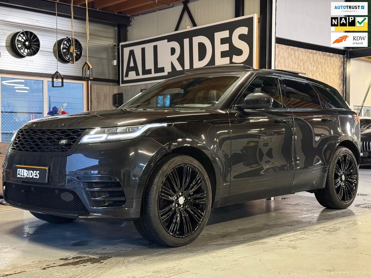 Land Rover Range Rover Velar - 2.0 P300 Turbo AWD S R Dynamic | pano | sfeerverlichting | ACC | stoelverwarming - AutoWereld.nl