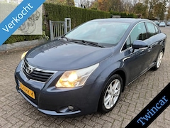 Toyota Avensis - 1.8 VVTi SDN Business ECC CRUISE NAVI TREKH LMV DEALEROH NAP