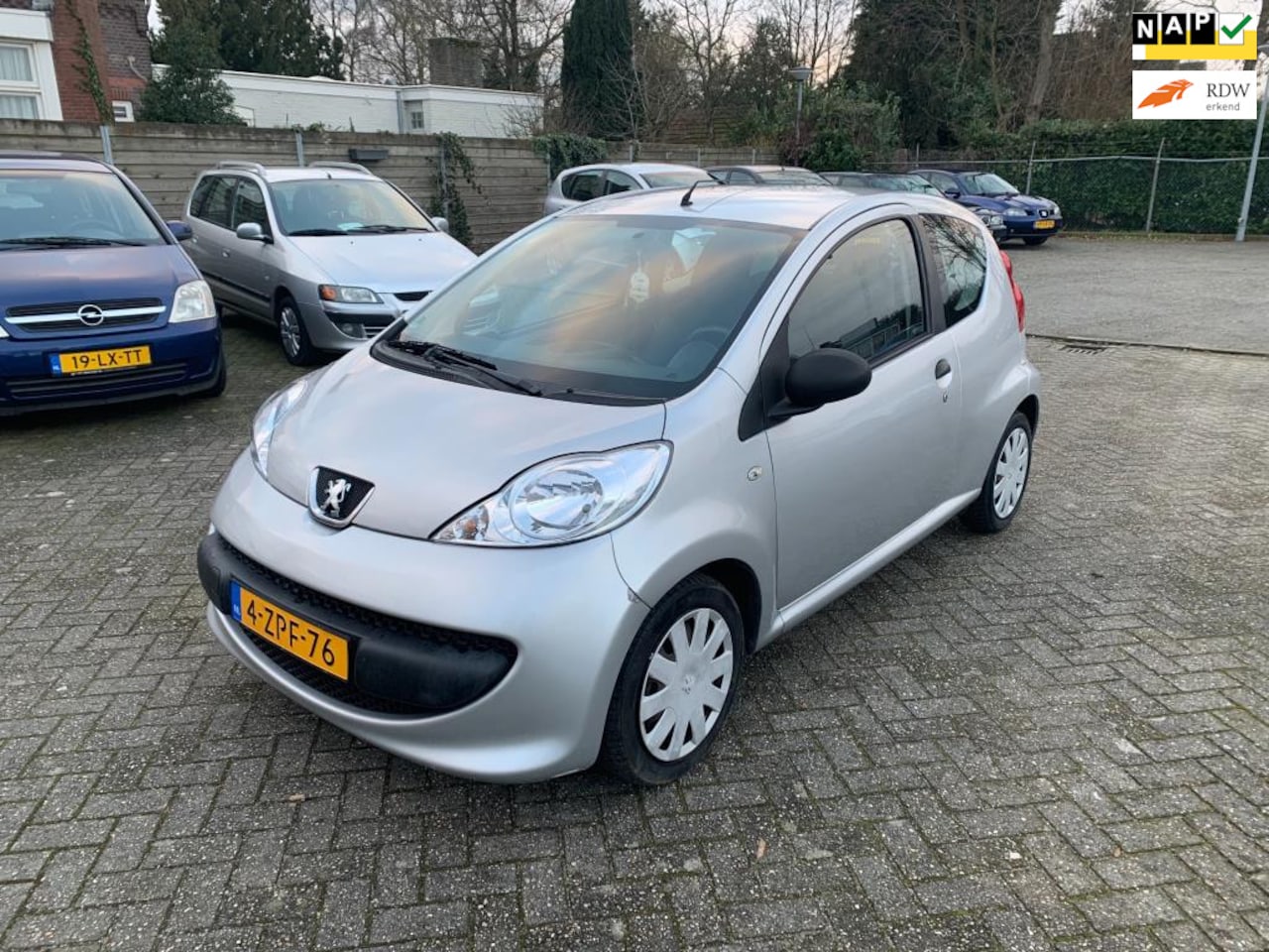 Peugeot 107 - 1.0-12V XR // APK 18-2-2025 - AutoWereld.nl