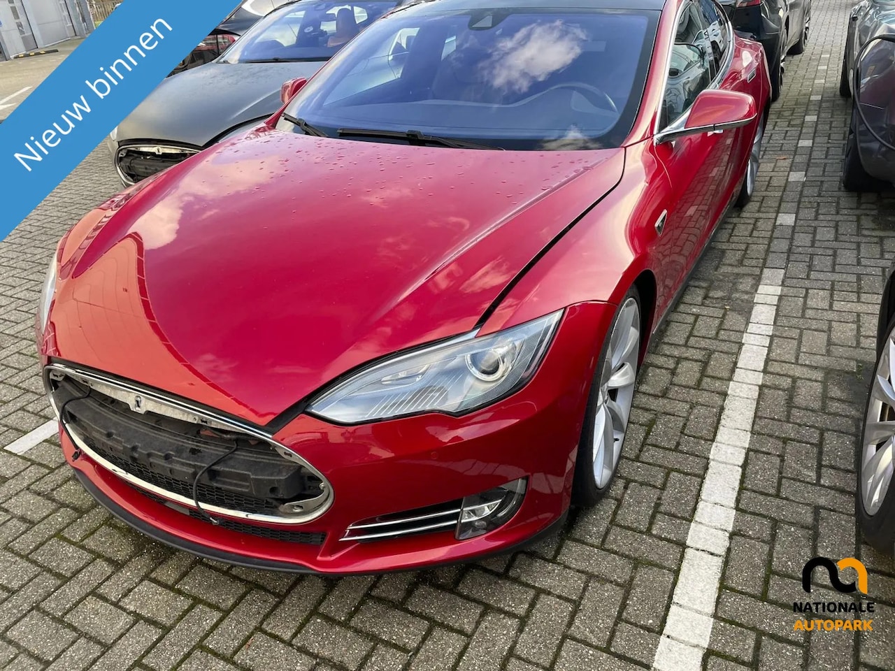 Tesla Model S - 2015 * 85 Performance * 234.D KM * - AutoWereld.nl