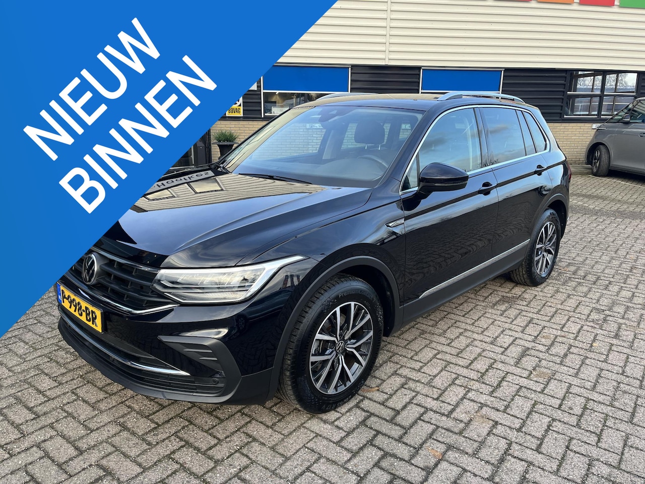 Volkswagen Tiguan - 1.5 TSI Life Business BTW verrb., compleet uitgerust, NL auto, geen beschadigingen, navi, - AutoWereld.nl