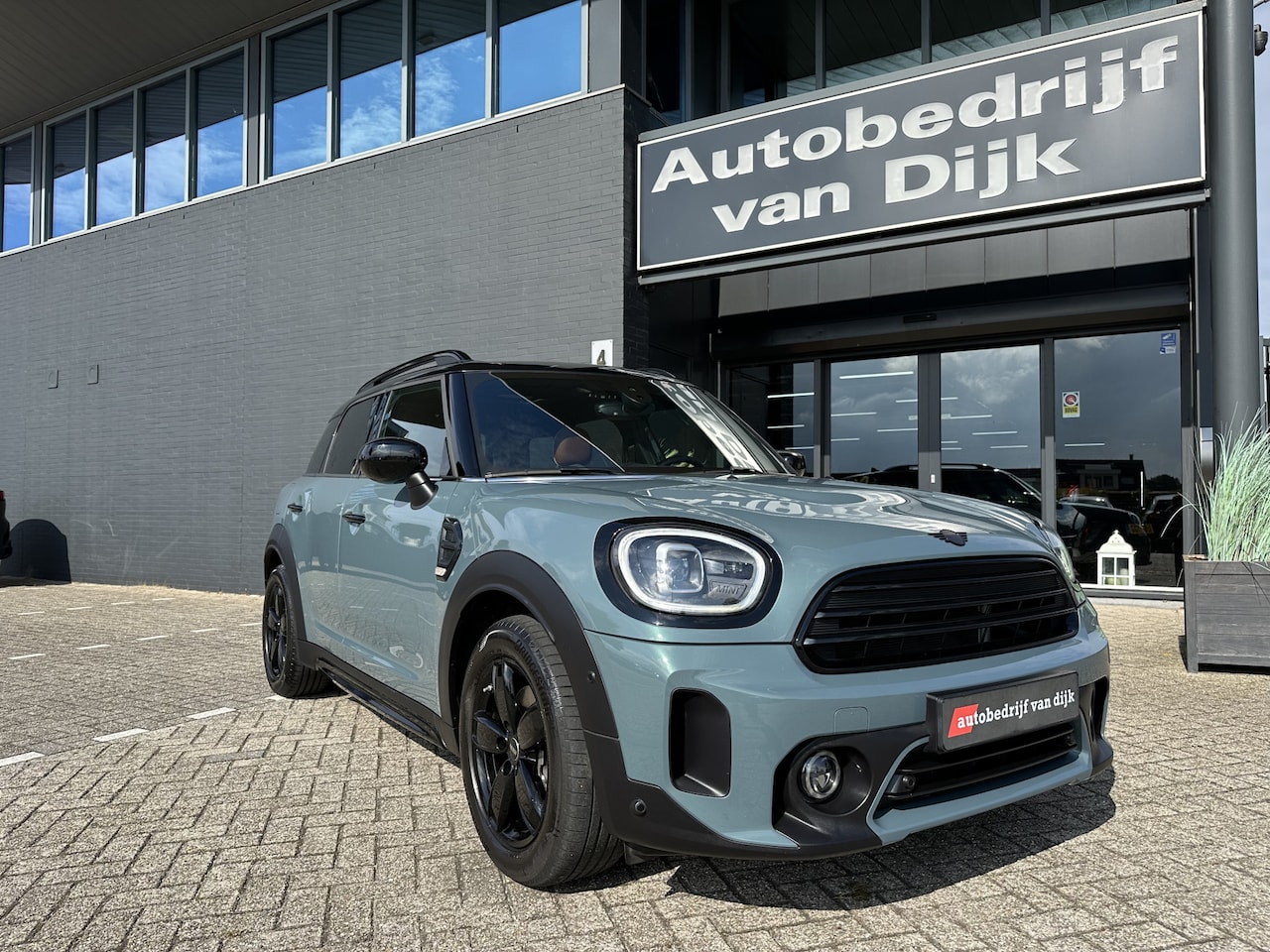 MINI Countryman - Mini 1.5 Autom.Cooper Untamed Edition Panodak Leer Camera - AutoWereld.nl