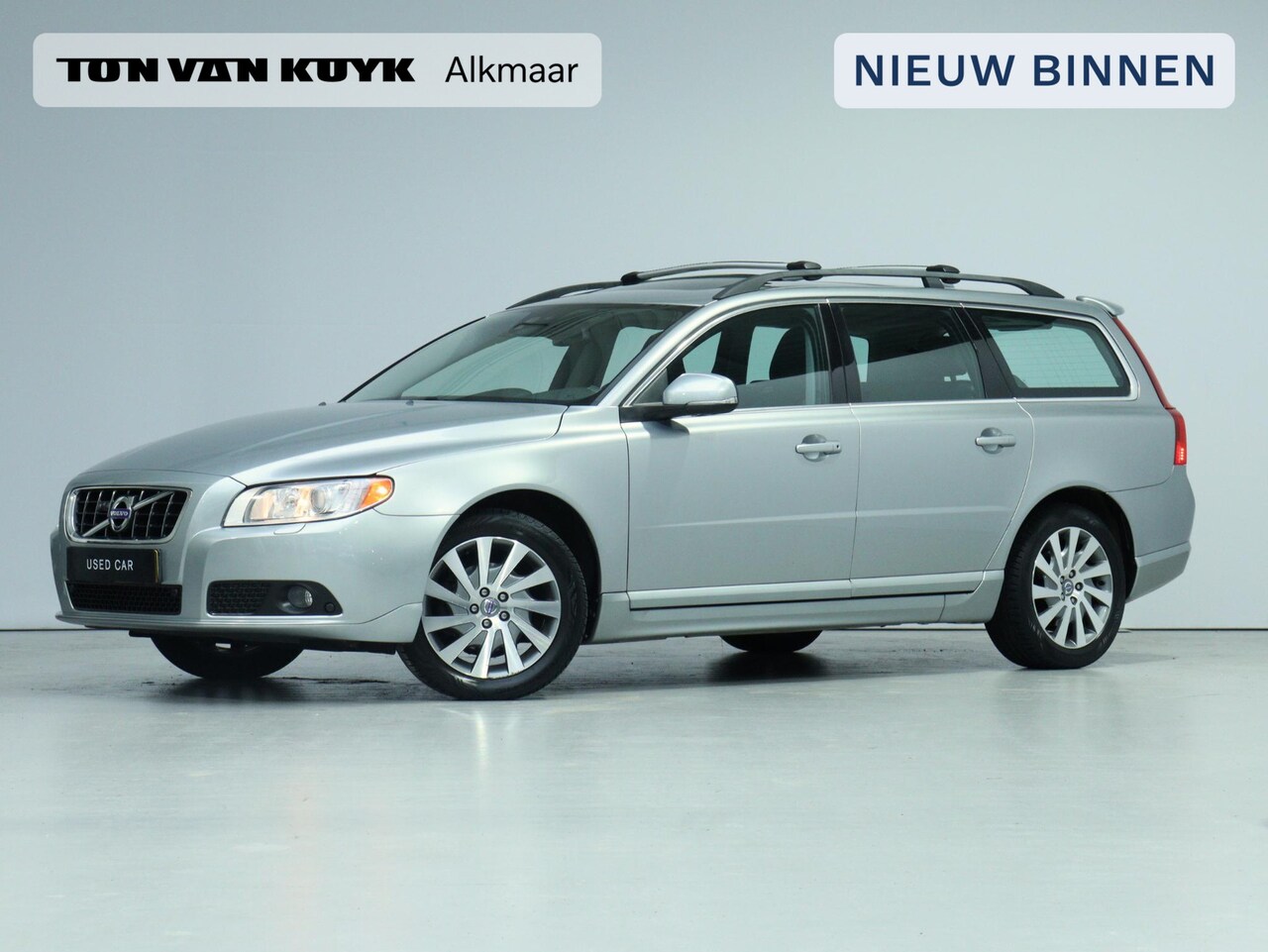 Volvo V70 - T4 Limited Edition / Trekhaak / Schuifdak / Parkeercamera v+a / Elektr. bed. stoel - AutoWereld.nl