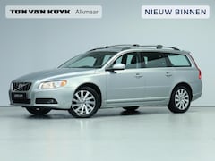 Volvo V70 - T4 Limited Edition / Trekhaak / Schuifdak / Parkeercamera v+a / Elektr. bed. stoel