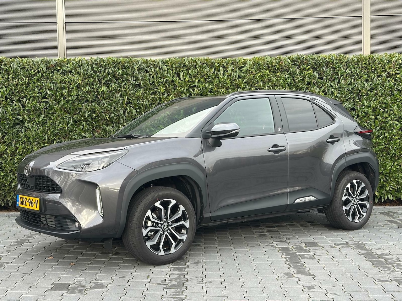 Toyota Yaris Cross - 1.5 VVT-I Hybrid NIEUWE AUTO, CARPLAY, NAVI, ECC-AIRCO, CAMERA, LED - AutoWereld.nl