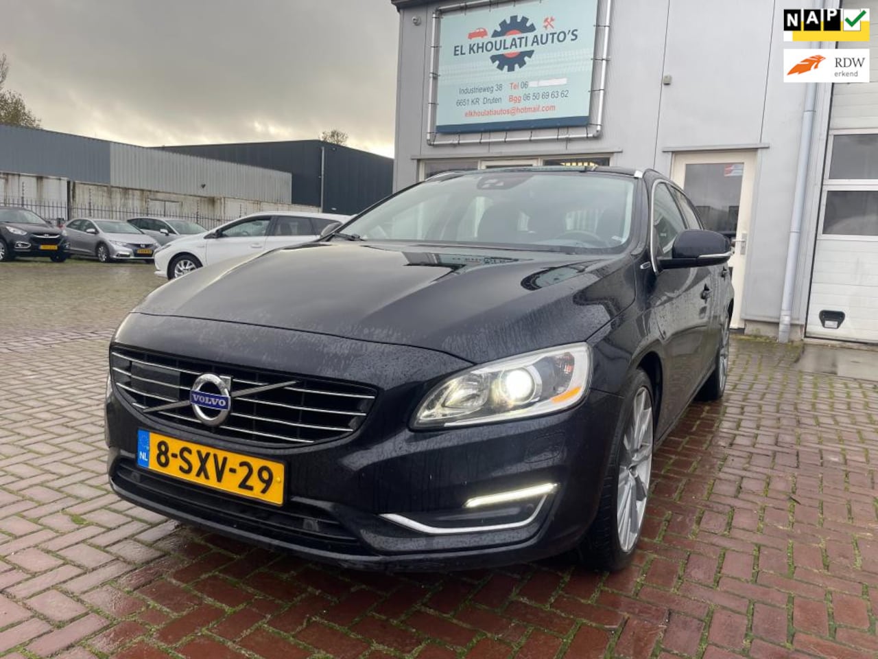 Volvo V60 - 2.4 D6 AWD Plug-In Hybrid Summum Full Options - AutoWereld.nl