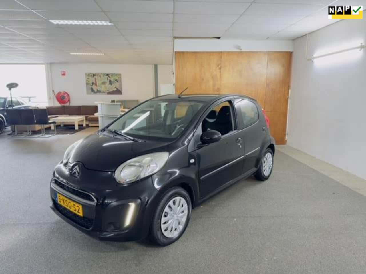 Citroën C1 - 1.0 Collection Apk Nieuw,Facelift + Led,Airco,E-Ramen,N.A.P,5Deurs,2 Sleutels + Boekjes,To - AutoWereld.nl