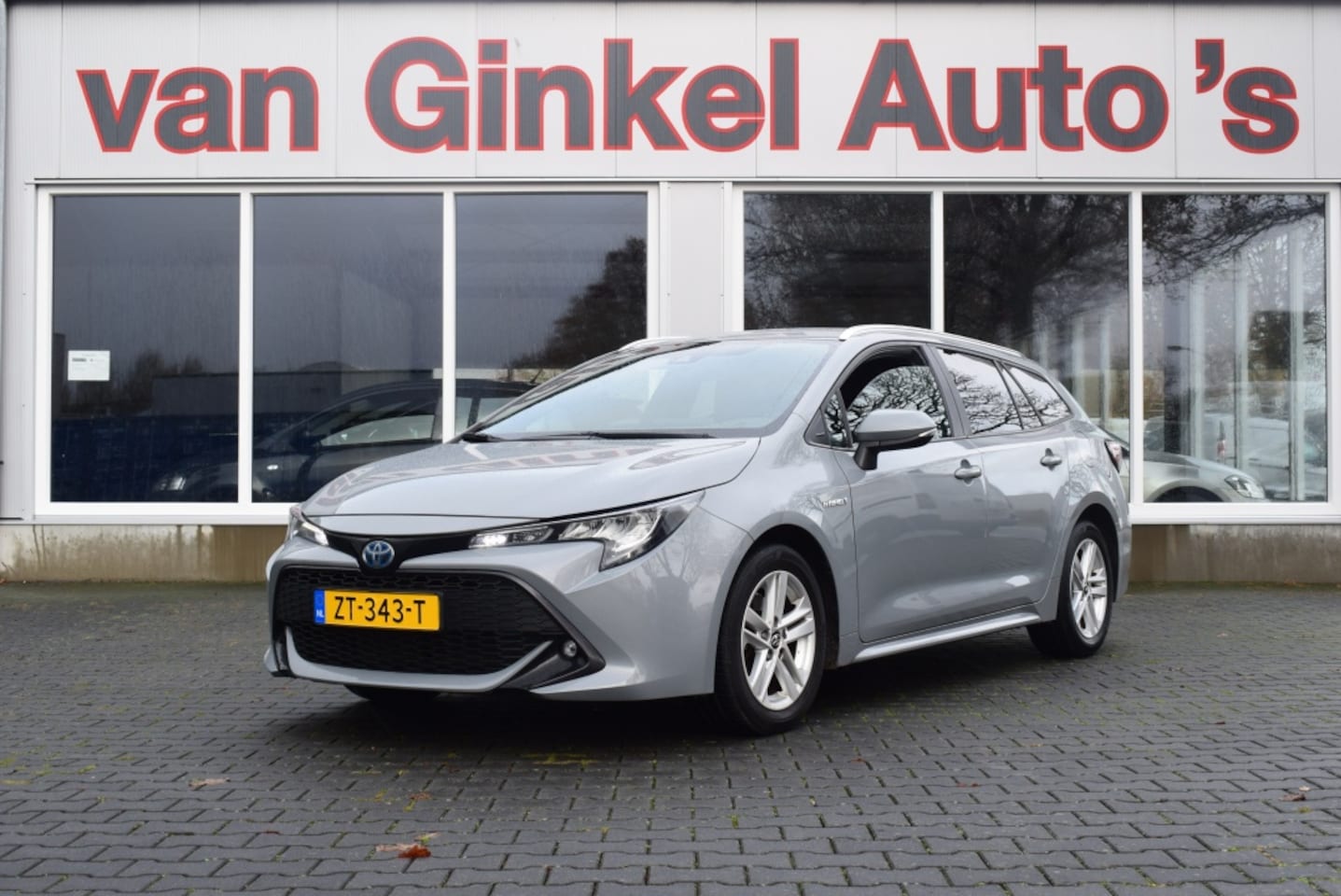 Toyota Corolla Touring Sports - 1.8 Hybrid Active | NAVI | Camera | LED - AutoWereld.nl