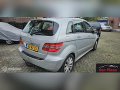 Mercedes-Benz B-klasse - 170 Benzine bj:2005 met airco apk Schade