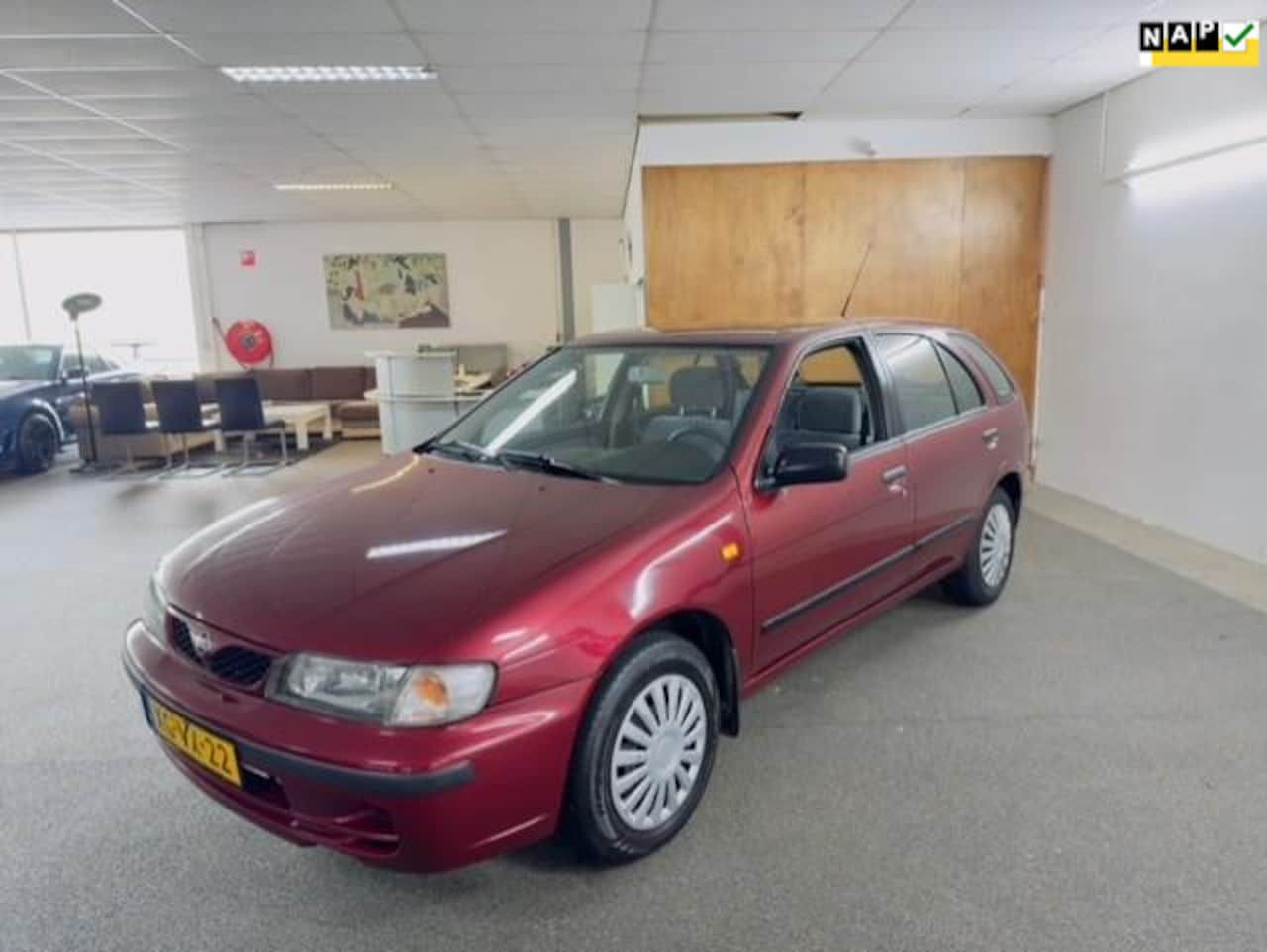 Nissan Almera - 1.6 GX Apk Nieuw,1e Eigenaar Uniek,Automaat,Airco,N.A.P,2 Sleutels + Facturen,Topstaat!! - AutoWereld.nl