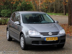 Volkswagen Golf - 1.6 Turijn | 2006 | Trekhaak | Leuke auto |