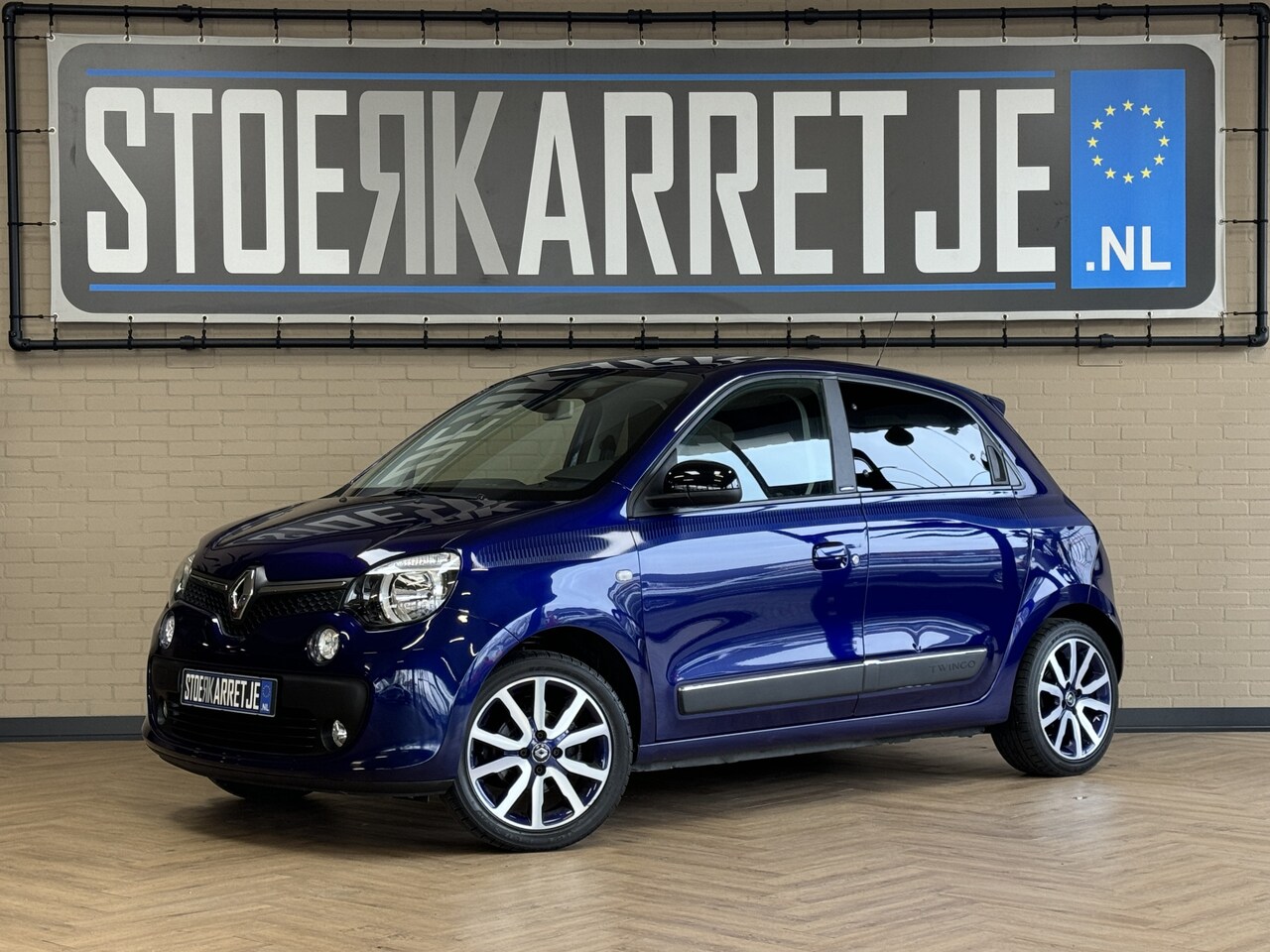 Renault Twingo - 0.9 TCe 90pk AUT Cosmic, 16" velgen, clima, stoelverwarming, cruise control, led, 100% ond - AutoWereld.nl