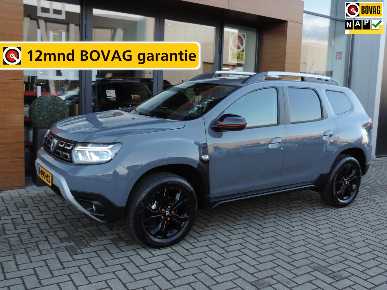 Dacia Duster - 1.3 TCe Extreme 15.000km | LED kopl | Keyl. | CarPlay | Dodehoek | Camera v+a | Stoelverw - AutoWereld.nl