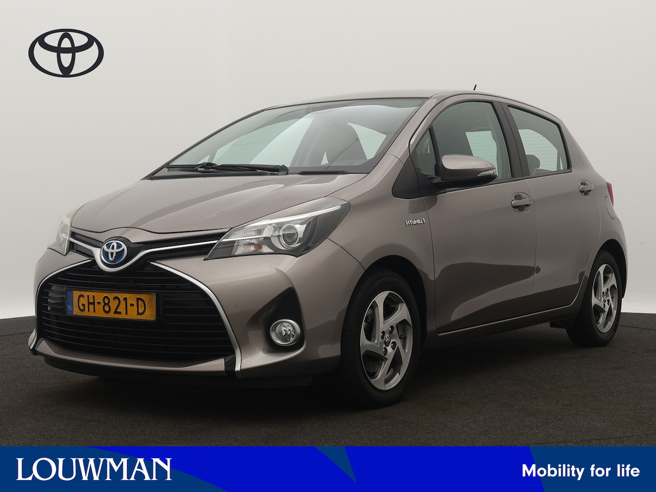 Toyota Yaris - 1.5 Hybrid Lease Limited | Trekhaak | LM velgen | Climate Control | - AutoWereld.nl