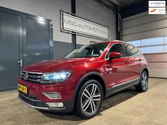 Volkswagen Tiguan - 2.0 TSI 4Motion Highline 179PK Trekhaak Panoramadak Digidash