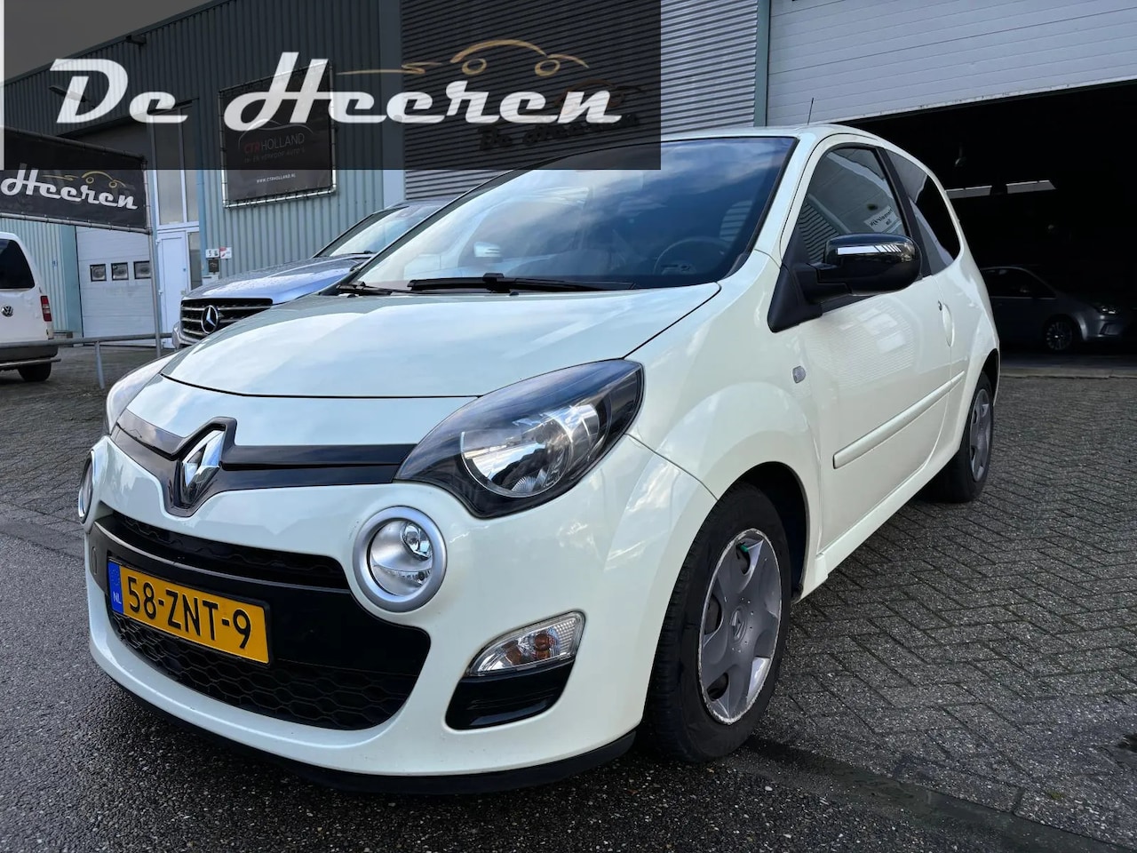 Renault Twingo - 1.2 16V Dynamique NW Dist.riem Clima - AutoWereld.nl