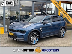 Lynk & Co 01 - 1.5 PHEV Hybrid 261 pk - NIEUW MODEL - Zwarte hemel - 6.6KW