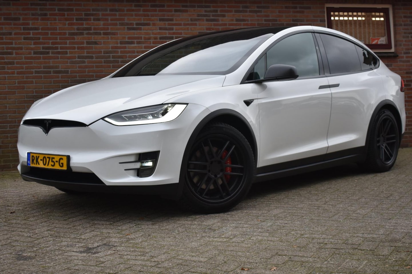 Tesla Model X - 75D Base 6p. '17 LED Clima Navi Cruise Inruil mogelijk - AutoWereld.nl