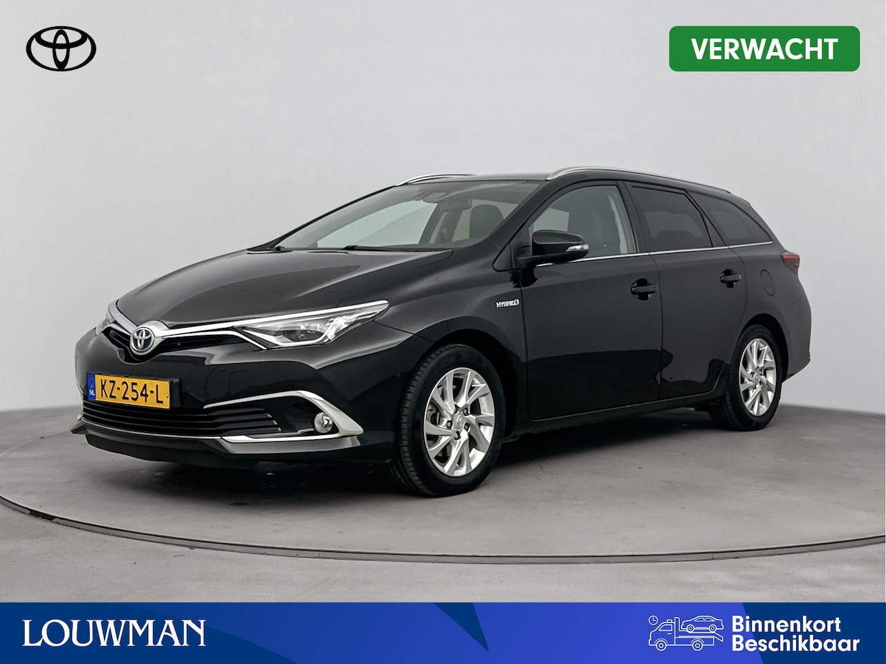 Toyota Auris Touring Sports - 1.8 Hybrid Lease pro | Panoramadak | Trekhaak | Navigatie | Half leder | - AutoWereld.nl